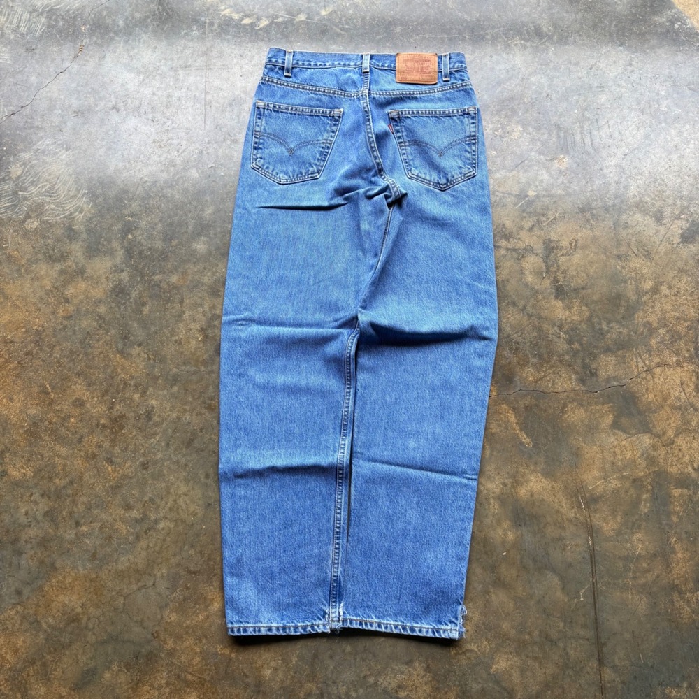 Levis 550 Relaxed Fit Tapered Leg Blue Denim Jeans Mens 32x33 Vintage Mexico